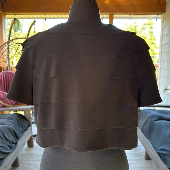 Joseph Ribkoff | Crop Ruffle Short Sleeve Blazer - Picture 4 of 6